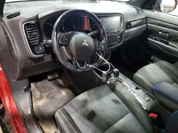 JA4AZ3A39JZ019089 2018 MITSUBISHI OUTLANDER - Image 8