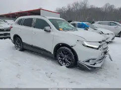 JA4AZ3A39JZ022042 2018 MITSUBISHI OUTLANDER