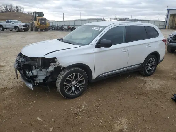 JA4AZ3A39JZ030108 2018 MITSUBISHI OUTLANDER - Image 1