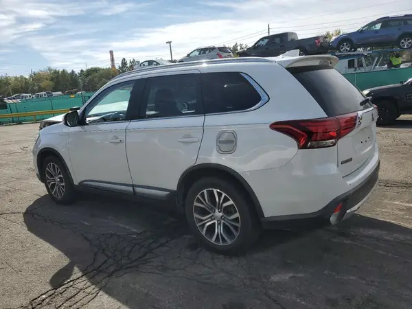 JA4AZ3A39JZ037138 2018 MITSUBISHI OUTLANDER - Image 2