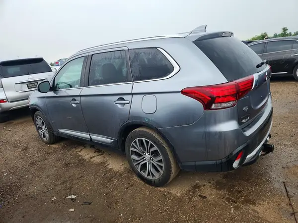 JA4AZ3A39JZ039326 2018 MITSUBISHI OUTLANDER - Image 2