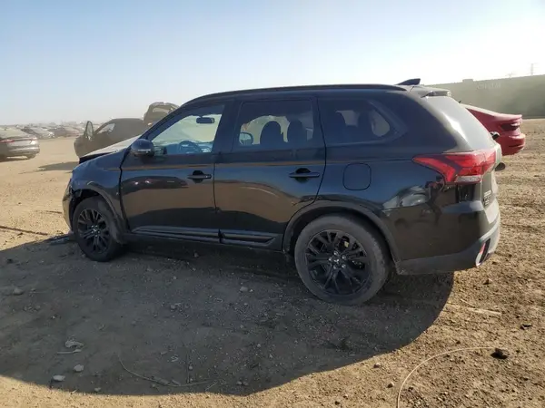 JA4AZ3A39JZ044591 2018 MITSUBISHI OUTLANDER - Image 2