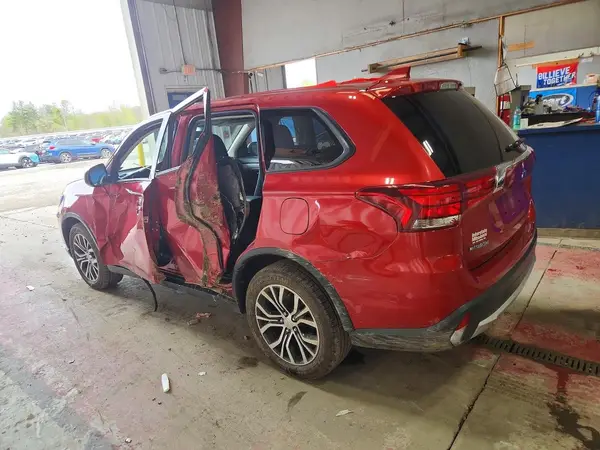 JA4AZ3A39JZ053467 2018 MITSUBISHI OUTLANDER - Image 2