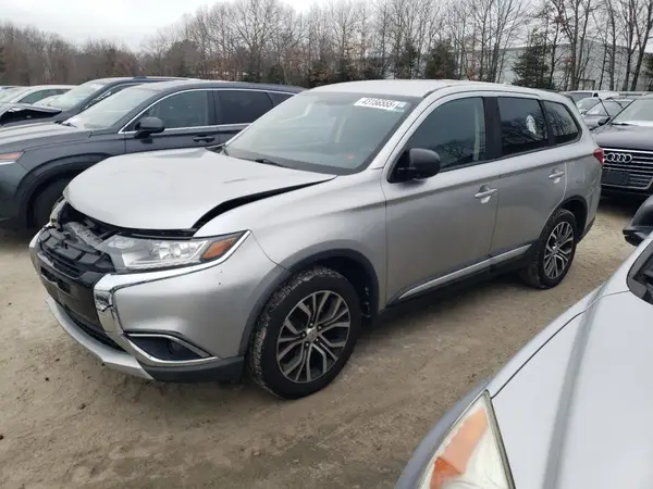 JA4AZ3A39JZ056563 2018 MITSUBISHI OUTLANDER - Image 1