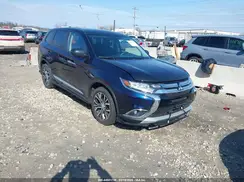JA4AZ3A39JZ057745 2018 MITSUBISHI OUTLANDER