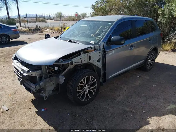 JA4AZ3A39JZ058491 2018 MITSUBISHI OUTLANDER - Image 2