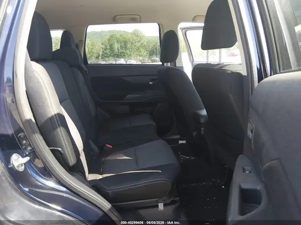 JA4AZ3A39JZ059169 2018 MITSUBISHI OUTLANDER - Image 8