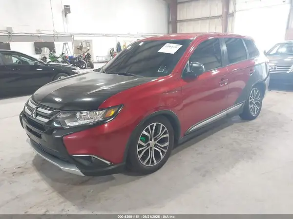 JA4AZ3A39JZ061438 2018 MITSUBISHI OUTLANDER - Image 2