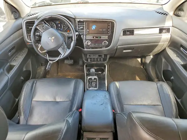 JA4AZ3A39KJ001059 2019 MITSUBISHI OUTLANDER - Image 8