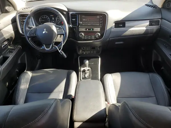 JA4AZ3A39KJ001417 2019 MITSUBISHI OUTLANDER - Image 8
