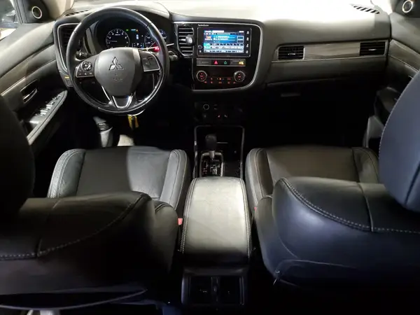 JA4AZ3A39KZ003282 2019 MITSUBISHI OUTLANDER - Image 8