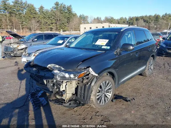 JA4AZ3A39KZ003363 2019 MITSUBISHI OUTLANDER - Image 2