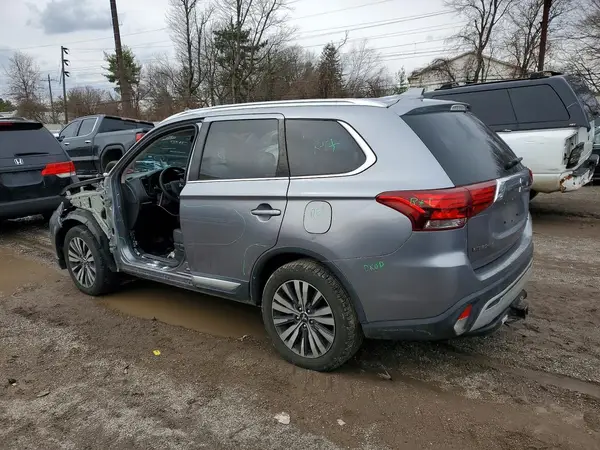 JA4AZ3A39KZ005551 2019 MITSUBISHI OUTLANDER - Image 2