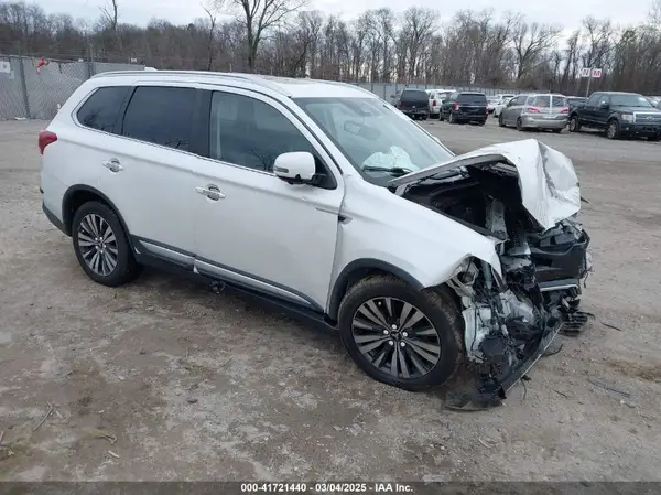 JA4AZ3A39KZ005940 2019 MITSUBISHI OUTLANDER - Image 1