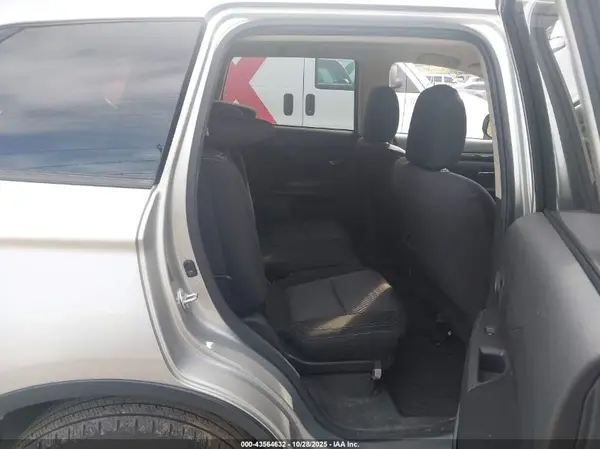 JA4AZ3A39KZ007607 2019 MITSUBISHI OUTLANDER - Image 8