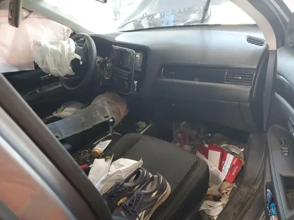 JA4AZ3A39KZ008451 2019 MITSUBISHI OUTLANDER - Image 8
