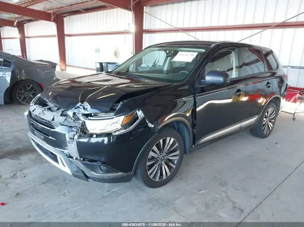 JA4AZ3A39KZ009888 2019 MITSUBISHI OUTLANDER - Image 2