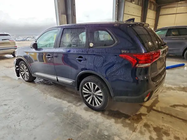 JA4AZ3A39KZ012550 2019 MITSUBISHI OUTLANDER - Image 2