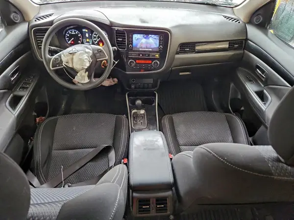 JA4AZ3A39KZ012550 2019 MITSUBISHI OUTLANDER - Image 8