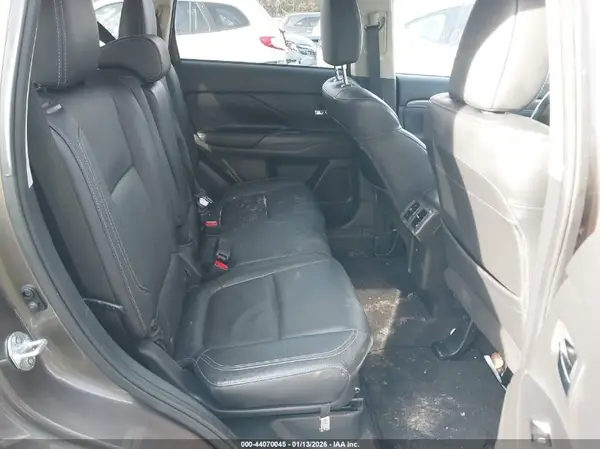 JA4AZ3A39KZ013746 2019 MITSUBISHI OUTLANDER - Image 8