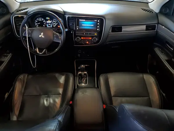 JA4AZ3A39KZ018459 2019 MITSUBISHI OUTLANDER - Image 8