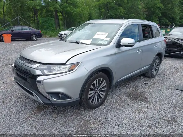 JA4AZ3A39KZ020082 2019 MITSUBISHI OUTLANDER - Image 2