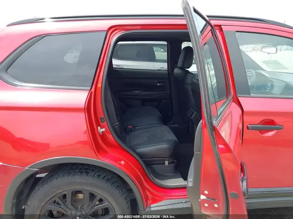 JA4AZ3A39KZ025542 2019 MITSUBISHI OUTLANDER - Image 8