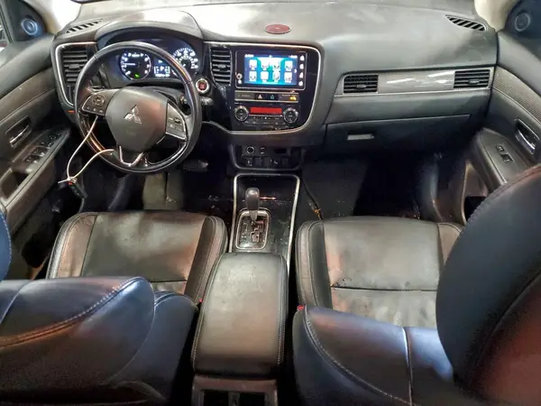 JA4AZ3A39KZ027453 2019 MITSUBISHI OUTLANDER - Image 8