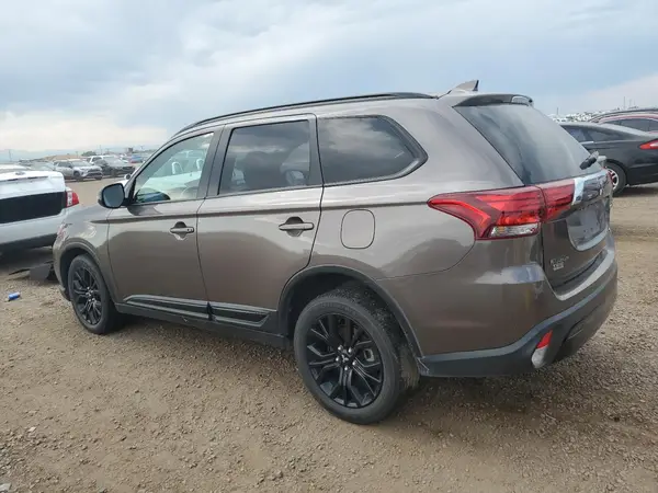 JA4AZ3A39KZ029493 2019 MITSUBISHI OUTLANDER - Image 2