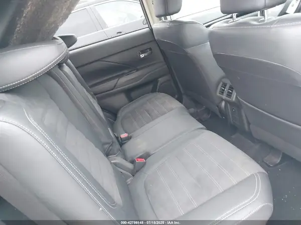 JA4AZ3A39KZ029977 2019 MITSUBISHI OUTLANDER - Image 8