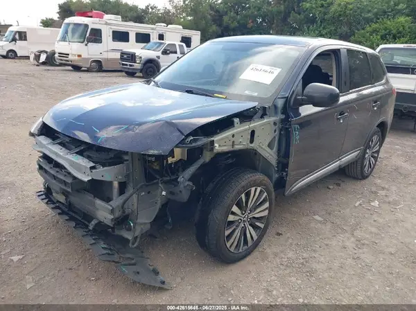 JA4AZ3A39KZ032510 2019 MITSUBISHI OUTLANDER - Image 2