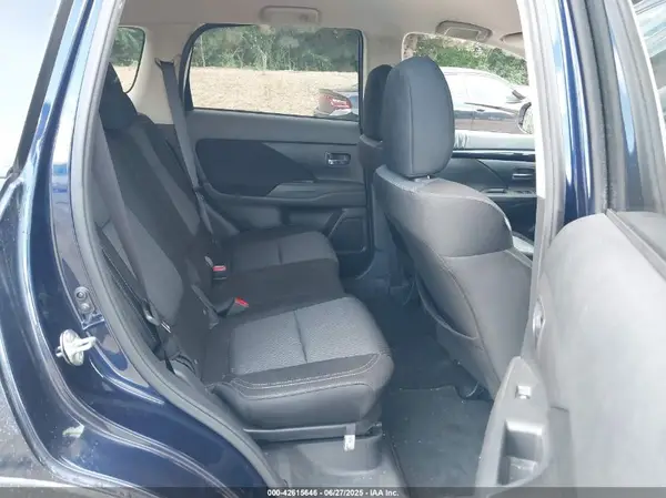 JA4AZ3A39KZ032510 2019 MITSUBISHI OUTLANDER - Image 8