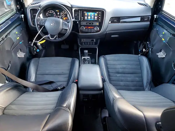 JA4AZ3A39KZ033138 2019 MITSUBISHI OUTLANDER - Image 8