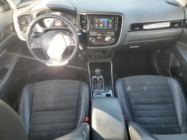 JA4AZ3A39KZ033561 2019 MITSUBISHI OUTLANDER - Image 8