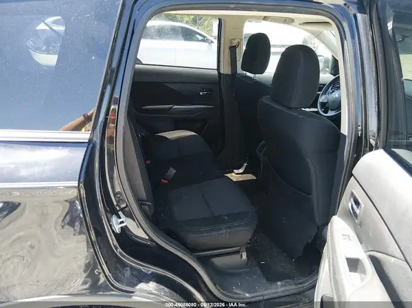 JA4AZ3A39KZ034287 2019 MITSUBISHI OUTLANDER - Image 8