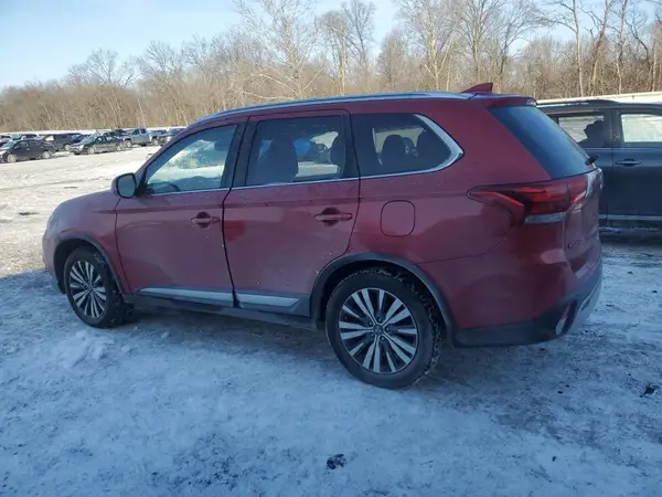 JA4AZ3A39KZ038971 2019 MITSUBISHI OUTLANDER - Image 2