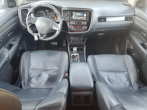 JA4AZ3A39KZ038971 2019 MITSUBISHI OUTLANDER - Image 8