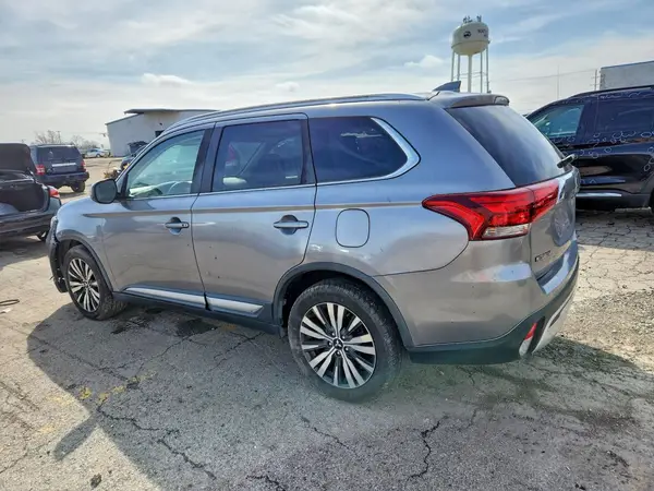 JA4AZ3A39KZ039442 2019 MITSUBISHI OUTLANDER - Image 2