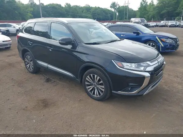 JA4AZ3A39KZ039635 2019 MITSUBISHI OUTLANDER - Image 1