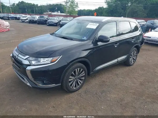 JA4AZ3A39KZ039635 2019 MITSUBISHI OUTLANDER - Image 2