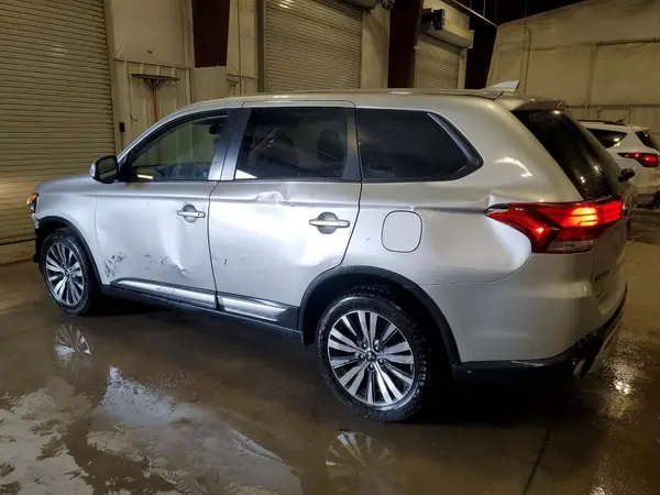 JA4AZ3A39KZ040414 2019 MITSUBISHI OUTLANDER - Image 2