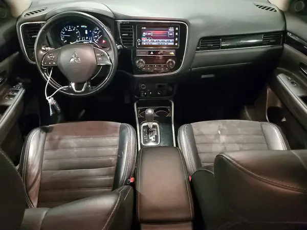 JA4AZ3A39KZ040414 2019 MITSUBISHI OUTLANDER - Image 8