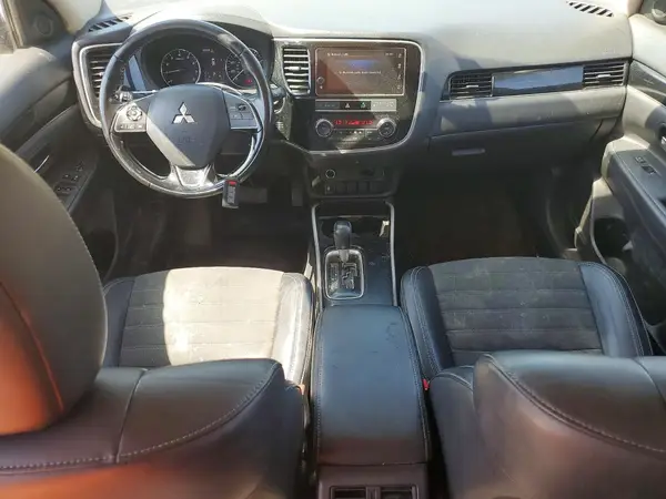 JA4AZ3A39KZ043328 2019 MITSUBISHI OUTLANDER - Image 8