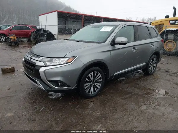 JA4AZ3A39KZ043846 2019 MITSUBISHI OUTLANDER - Image 2