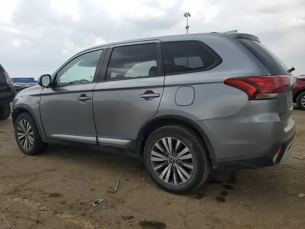 JA4AZ3A39KZ044219 2019 MITSUBISHI OUTLANDER - Image 2