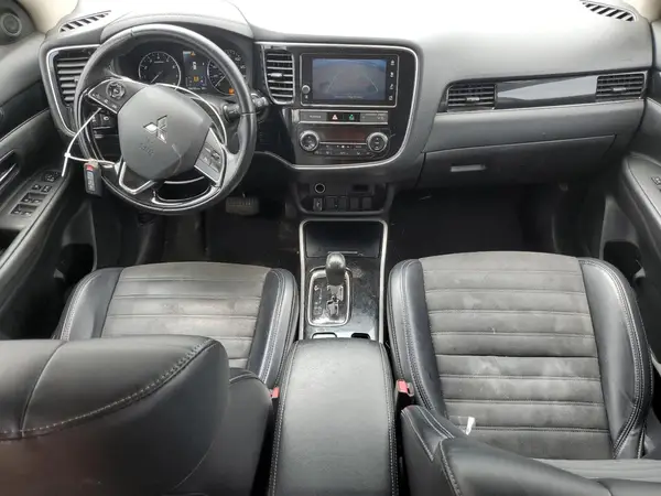 JA4AZ3A39KZ044219 2019 MITSUBISHI OUTLANDER - Image 8