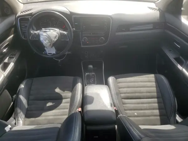 JA4AZ3A39KZ045046 2019 MITSUBISHI OUTLANDER - Image 8