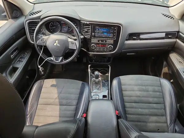 JA4AZ3A39KZ045080 2019 MITSUBISHI OUTLANDER - Image 8
