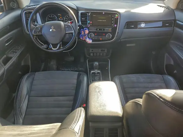 JA4AZ3A39KZ051882 2019 MITSUBISHI OUTLANDER - Image 8