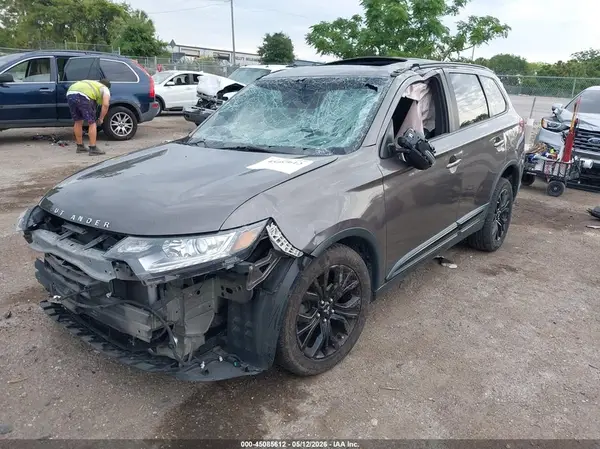 JA4AZ3A39KZ052353 2019 MITSUBISHI OUTLANDER - Image 2